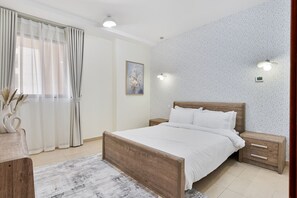 3 bedrooms, iron/ironing board, free WiFi