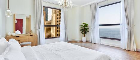 3 bedrooms, iron/ironing board, free WiFi