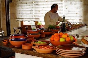 Free daily buffet breakfast  - Glory Art Stone House (Nevsehir)