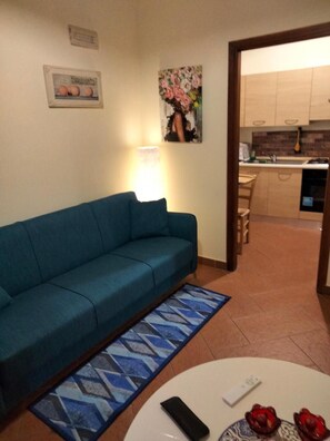 House, 1 Bedroom, Accessible, Smoking | Living room