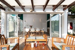 Villa, 4 slaapkamers, roken, privézwembad | Dineerruimte