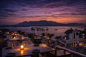 Restaurant - OTC By 4 Lal Ghat - My Downtown Hotels (Udaipur)