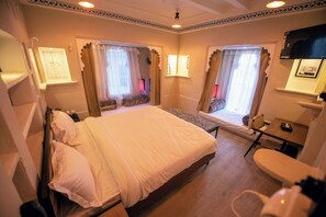 Executive Plus Room - OTC By 4 Lal Ghat - My Downtown Hotels (Udaipur)