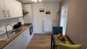 Oven, stovetop, dishwasher