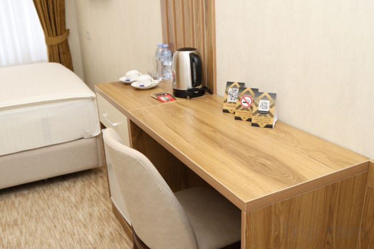 In-room safe, laptop workspace, soundproofing