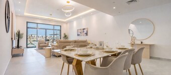 Pool and Sea Views 4BR with Assistant's Room Villa, Own Pool and BBQ Facility