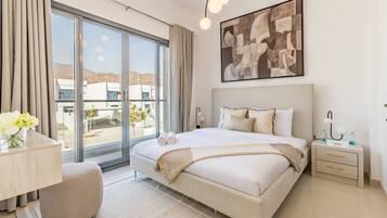 4 bedrooms, in-room safe, iron/ironing board, free WiFi