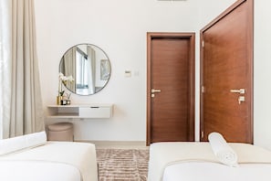 5 bedrooms, in-room safe, iron/ironing board, free WiFi