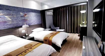 Swan Theme Culture Hotel (Zhengzhou Railway Station East Plaza Branch)