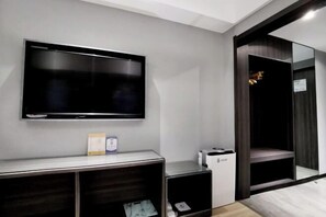 Room - Swan Theme Culture Hotel (Zhengzhou Railway Station East Plaza Branch) (Zhengzhou)