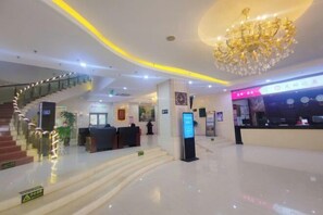 Lobby - Swan Theme Culture Hotel (Zhengzhou Railway Station East Plaza Branch) (Zhengzhou)