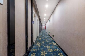 Unclassified image, 5 of 7, button - Hotel Taihe California (Taihe)