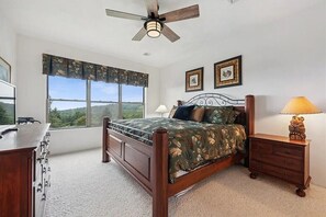 3 chambres, accès au Wi-Fi (inclus), literie fournie