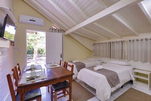 Family Loft | Free WiFi, bed sheets