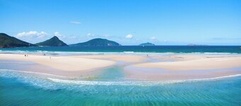 Coastal Hideaway - Water Views and Walk To The Beach