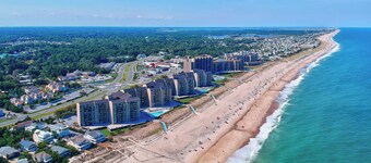 Spacious Sea Colony Condo w/ Pool Access!