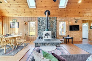 Cottage (3 Bedrooms) | Interior - 3 Mi to Catskill Scenic Trail: Stamford Cottage (Hobart)