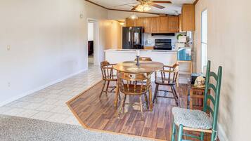 House (3 Bedrooms) | Bahagian dalam