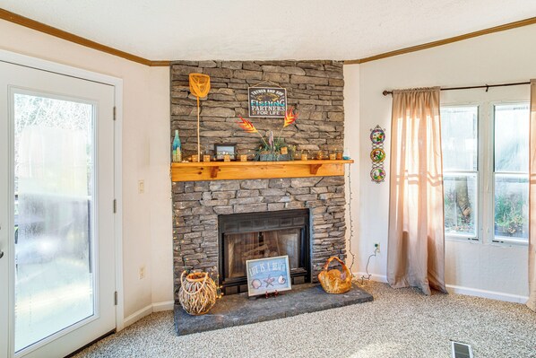 House (3 Bedrooms) | Interior - Fish On-site: Lake Murray Family Home (Prosperity)