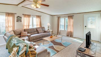 House (3 Bedrooms) | Front of property