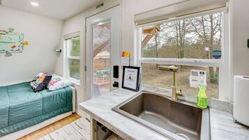 Apartment (0 Bedroom) | Bahagian dalam