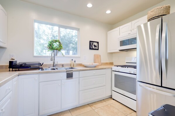 Cottage (1 Bedroom) | Interior - Dog-friendly Home w/ Fenced Yard in Los Cerrillos (Cerrillos)