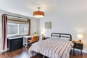 Interior - 3 Mi to Lake Wilderness: Charming Family Home! (Maple Valley)