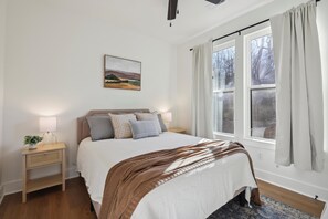 3 makuuhuonetta, silitysrauta/-lauta, Wi-Fi, vuodevaatteet