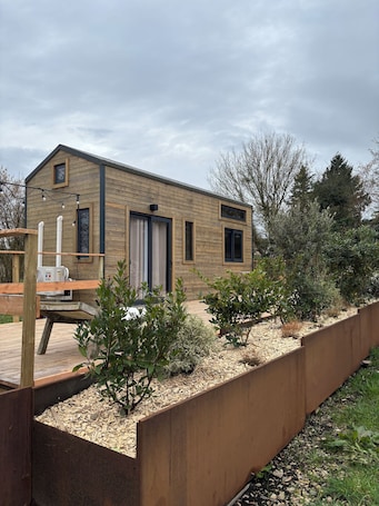 Property grounds. Comfortable Tiny House in Saulges in the heart of nature.