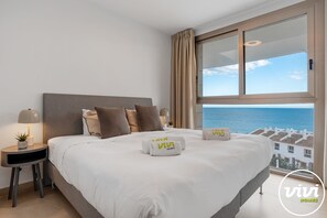 3 bedrooms, in-room safe, desk, iron/ironing board - Revive | Sea views - pool - terrace (Mijas Costa)