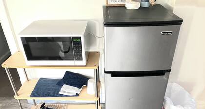 Downstairs of home 2-bedroom with AC, WiFi in Red Bank. Private entrance.