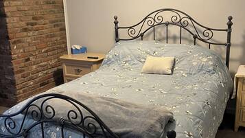 2 間睡房、熨斗/熨衫板、免費 Wi-Fi、床單