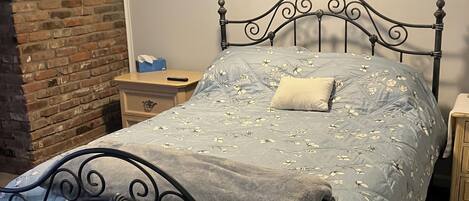 2 Schlafzimmer, Bügeleisen/Bügelbrett, kostenloses WLAN, Bettwäsche