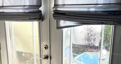 Downstairs of home 2-bedroom with AC, WiFi in Red Bank. Private entrance.