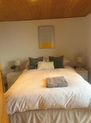 3 Schlafzimmer, Bügeleisen/Bügelbrett, WLAN, Bettwäsche