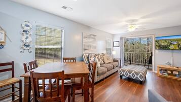 Kondominium, 2 kamar tidur | Area keluarga