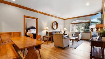 Villa, 2 Bedrooms | Living area | Smart TV