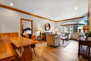 Villa, 2 Bedrooms | Living area | Smart TV - Villa 2082 2 Bed 2 Bath Full Kitchen 2 Bedroom Villa (Midway)