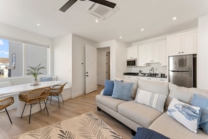 Rumah, 1 kamar tidur | Area keluarga | Smart TV