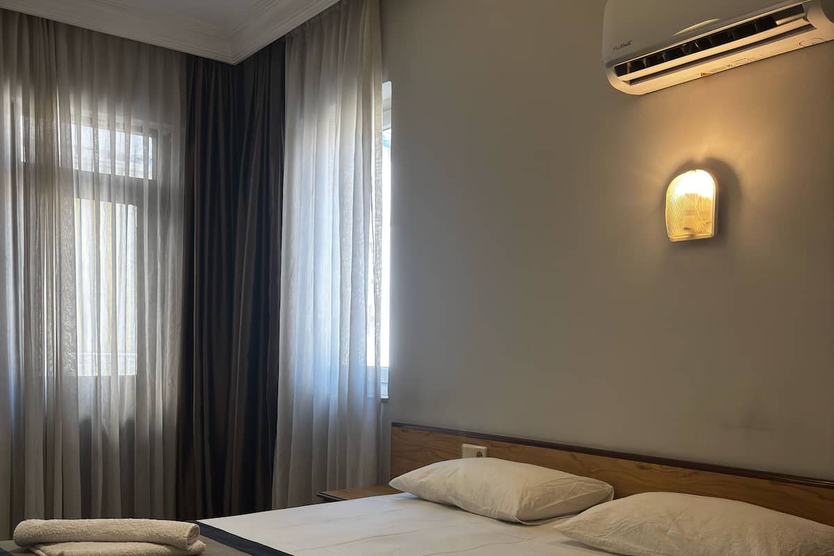 Familienapartment, 1 Doppelbett und Schlafsofa, Balkon, Stadtblick