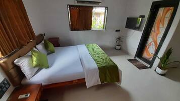 6 bedrooms