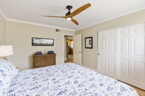 4 Schlafzimmer, Bügeleisen/Bügelbrett, kostenloses WLAN, Bettwäsche