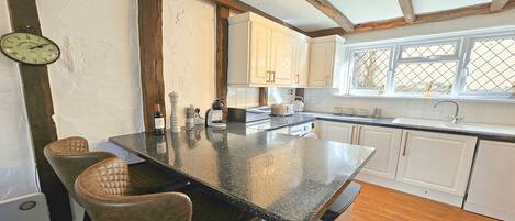 Cottage (2 Bedrooms) | Interior