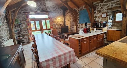 Maison de vacances 'La Butinerie' avec vue sur les montagnes, terrasse partagée et Wi-Fi