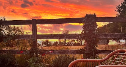 Bijou boutique country room, private terrace with beautiful countryside views.