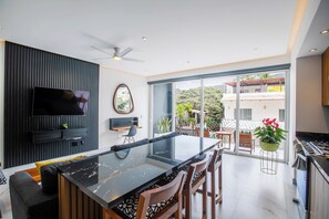 Interior - D'Vine Escape: Luxury Condo in Romantic Zone (Puerto Vallarta)