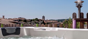 Gite with swimming pool and private spa