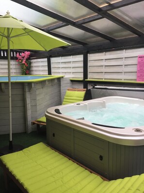 Bain à remous intérieur