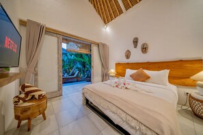 Deluxe Villa, Patio, Pool View | 3 bedrooms, premium bedding, in-room safe, desk