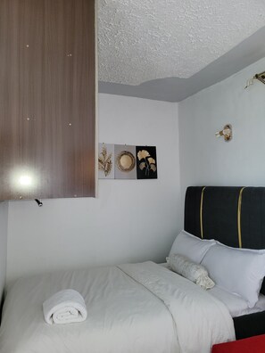 1 quarto, ferros/tábuas de passar roupa, Wi-Fi de cortesia